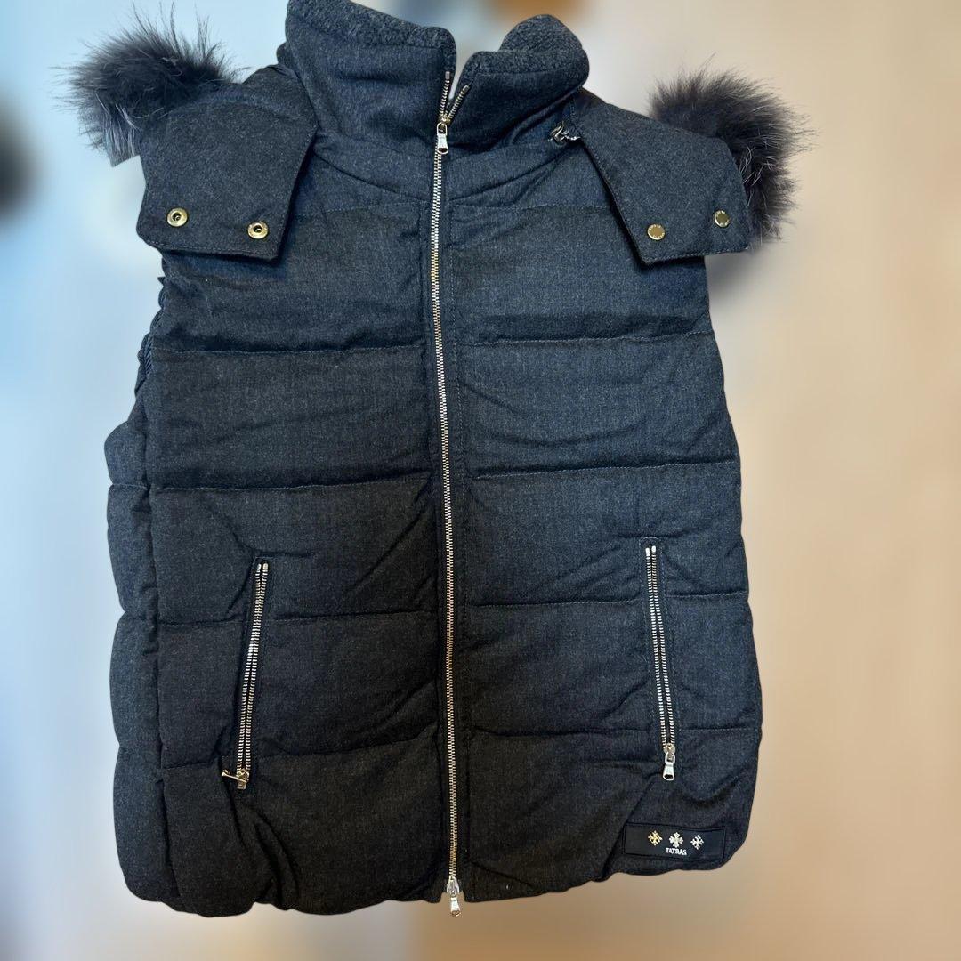 週末価格❗️TATRAS 02サイズ ダークグレー ダウンベスト