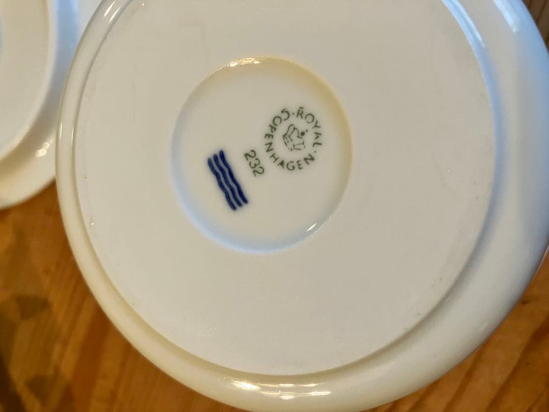 ロイヤルコペンハーゲン　ホワイトフルーテッド　蓋付オーブンウェア×2