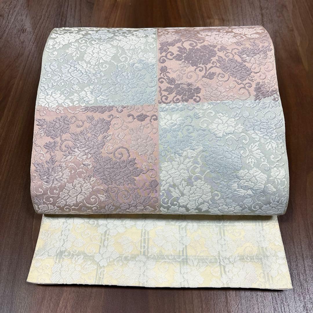 正絹　袋帯《唐織　花唐草》