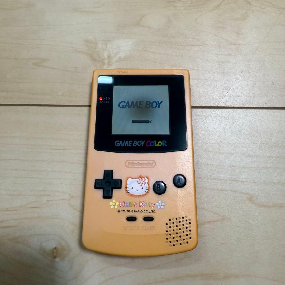 Nintendo 任天堂　ゲームボーイカラー　ハローキティ　ピンク