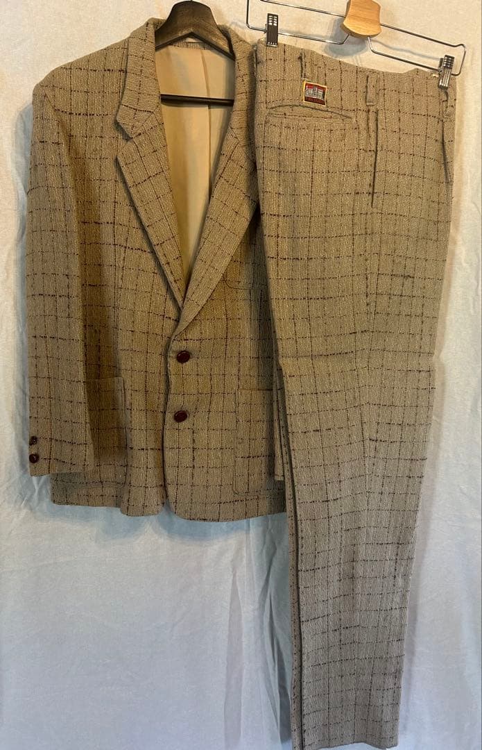 大幅値下　レア⭐︎クリームソーダ　ピンクドラゴン　セットアップ　ベージュ