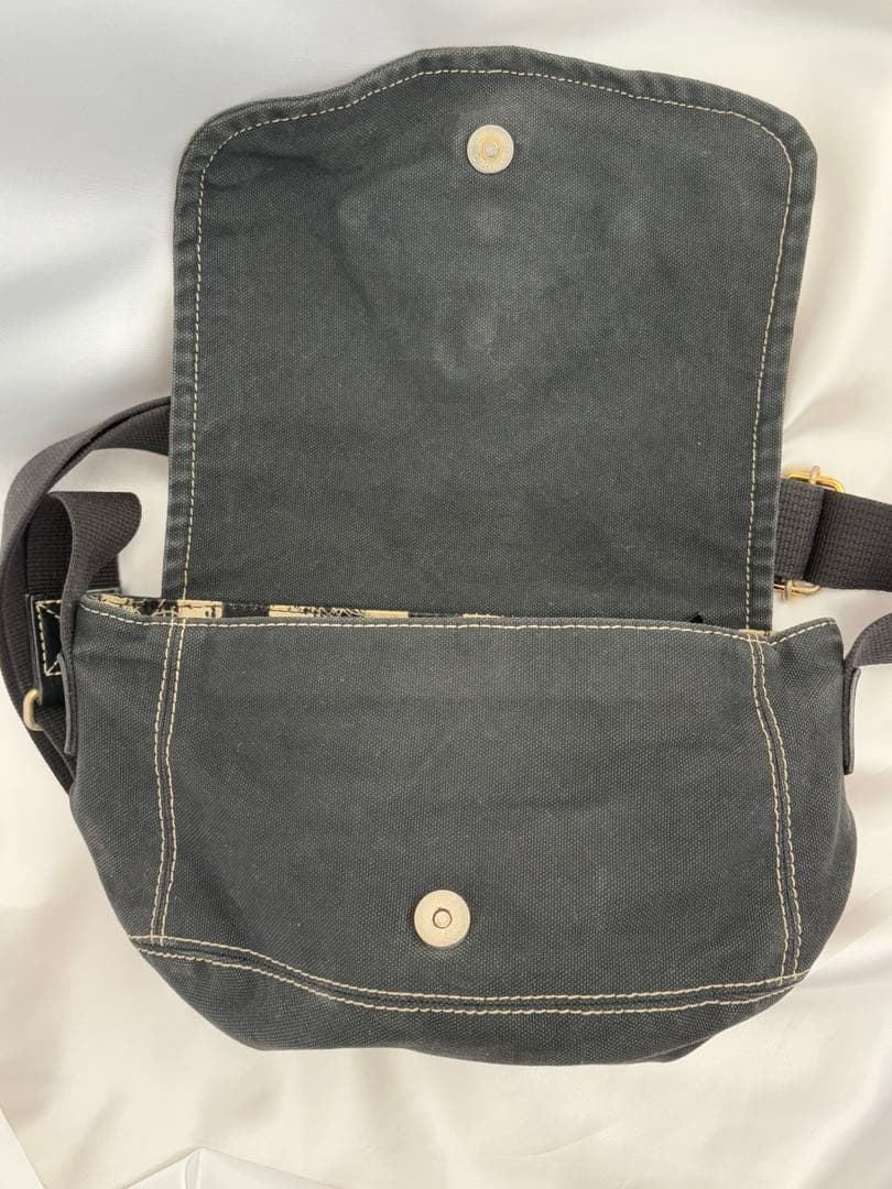 ヴィヴィアンウエストウッド ショルダーバッグ 金オーブ エッジウェア 黒