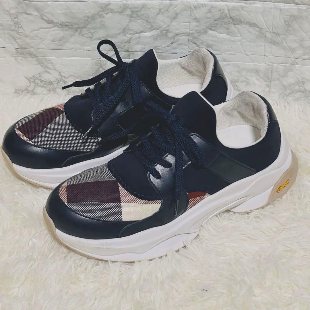 ブルーレーベル　ネイビークレストブリッジチェックスニーカー　日本製　サイズＬ