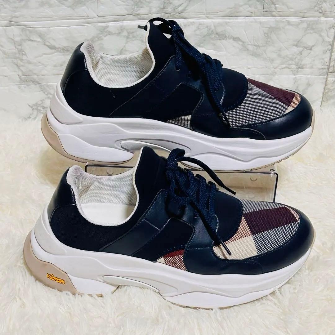 ブルーレーベル　ネイビークレストブリッジチェックスニーカー　日本製　サイズＬ