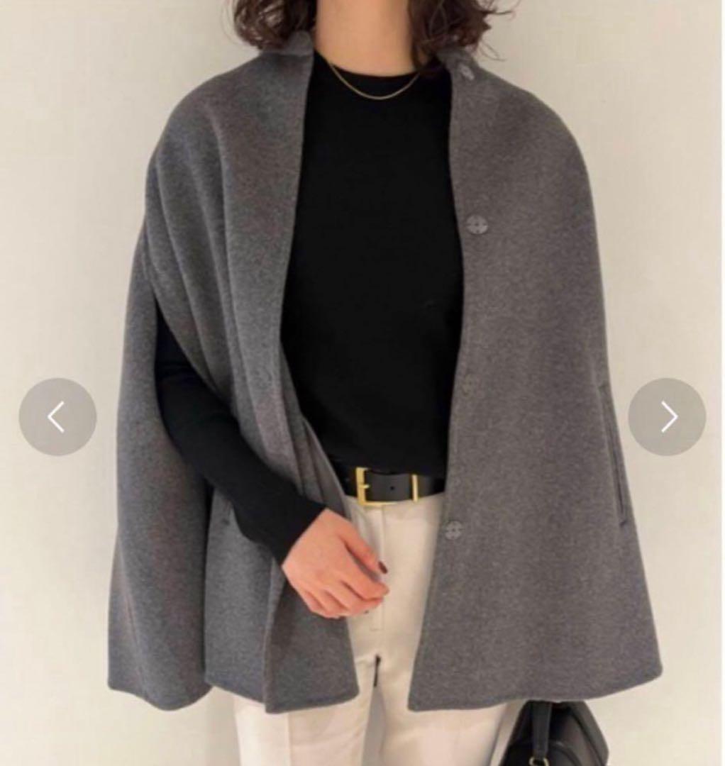 ミラオーウェン ウール混スタンドカラーリバーケープコート