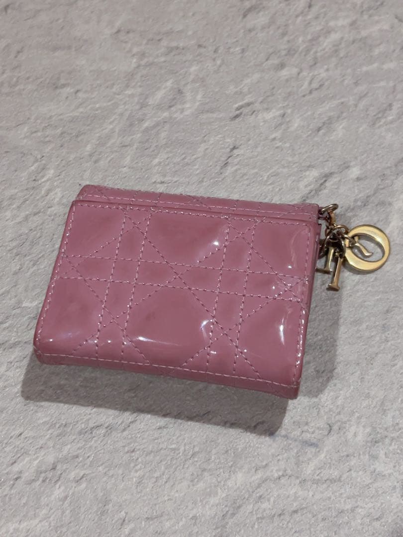 ディオールお財布