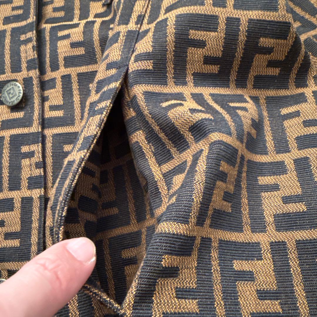 【極美品】FENDI ズッカ柄バックロゴジャケット