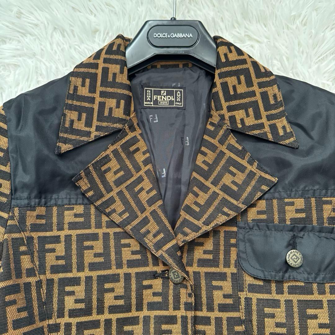 【極美品】FENDI ズッカ柄バックロゴジャケット