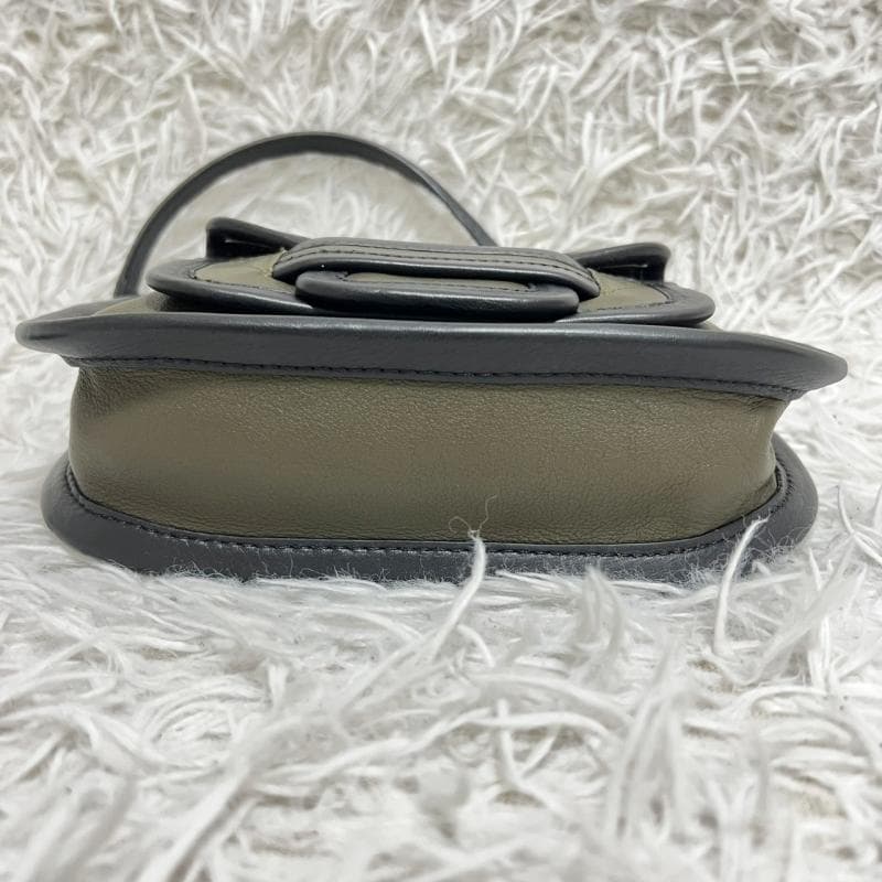 美品 PIERRE HARDY ショルダーバッグ アルファ デイ ミニ カーキ