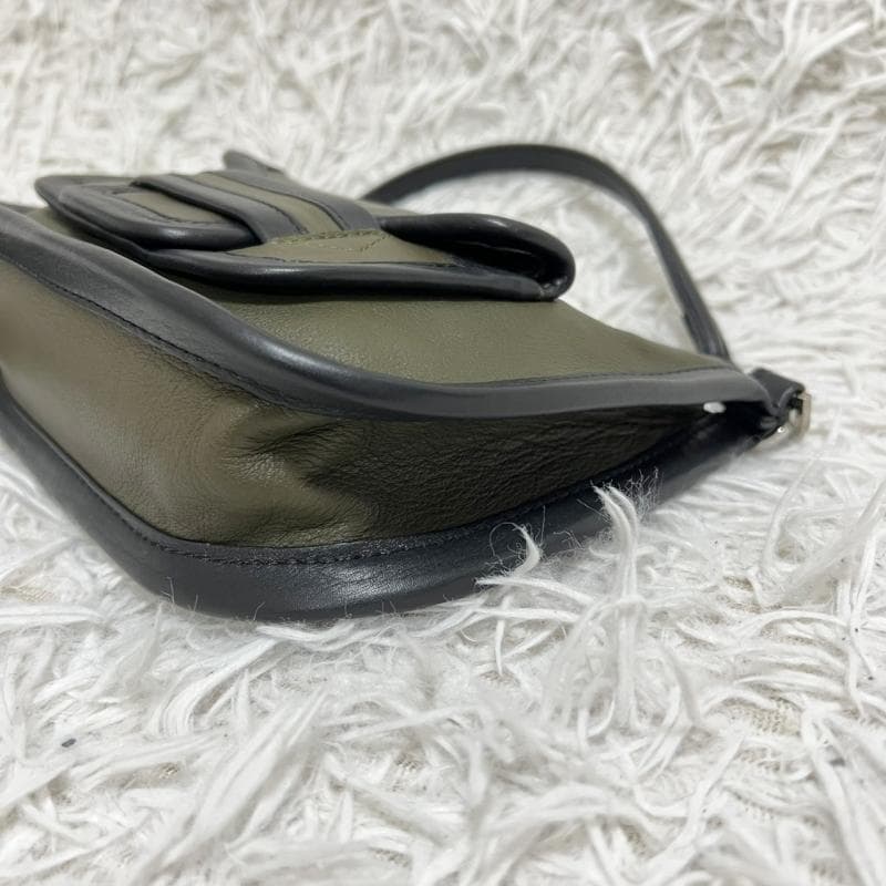 美品 PIERRE HARDY ショルダーバッグ アルファ デイ ミニ カーキ