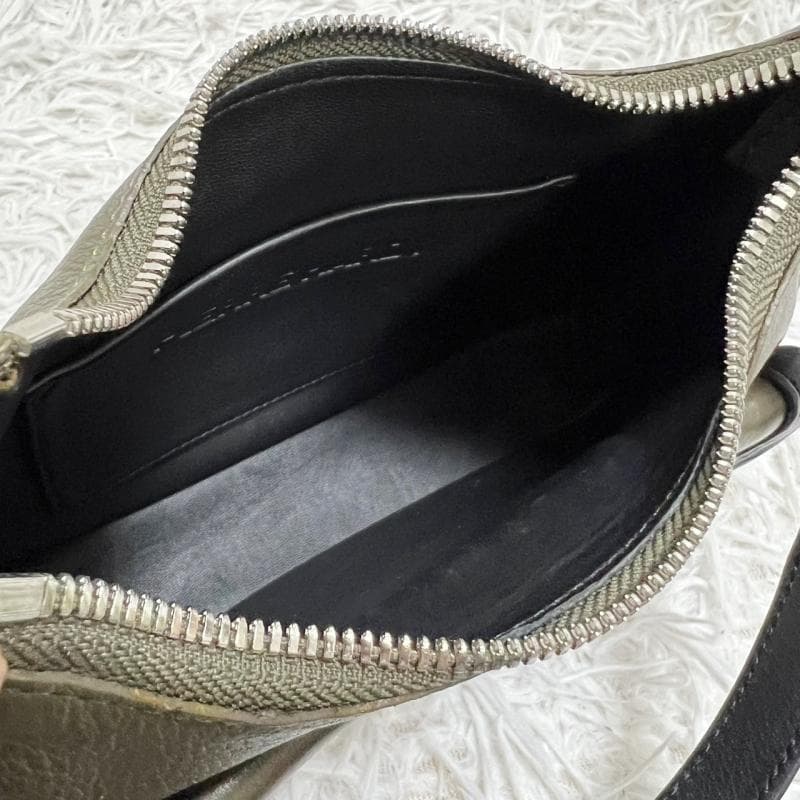 美品 PIERRE HARDY ショルダーバッグ アルファ デイ ミニ カーキ