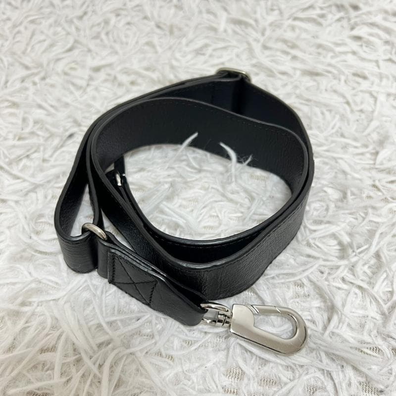 美品 PIERRE HARDY ショルダーバッグ アルファ デイ ミニ カーキ