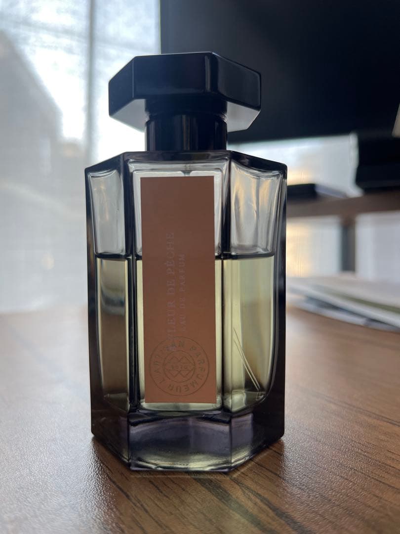 ユー　ラルチザンパフューム　アフルールドペッシュ EDP 100ml