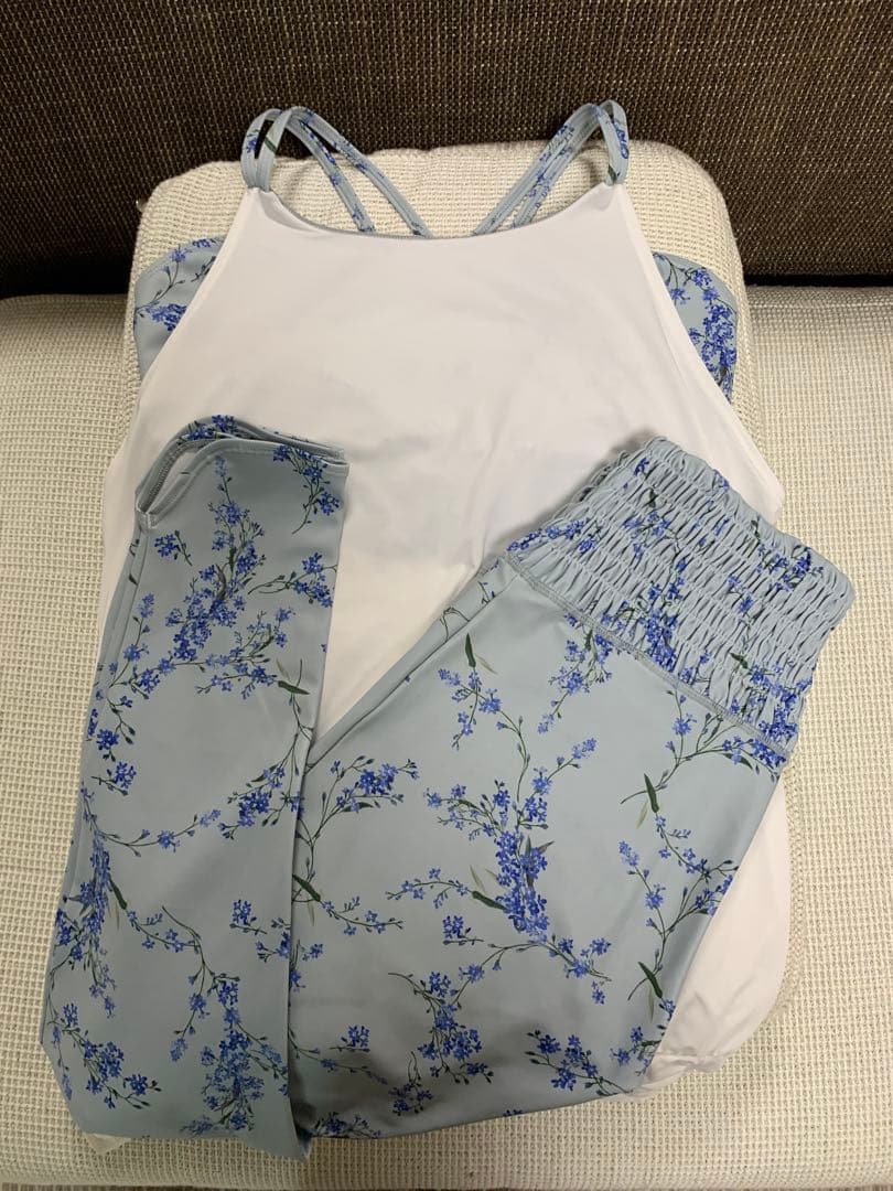 【SUKALA】スプリングフラワー　上下セット　Ｌサイズ