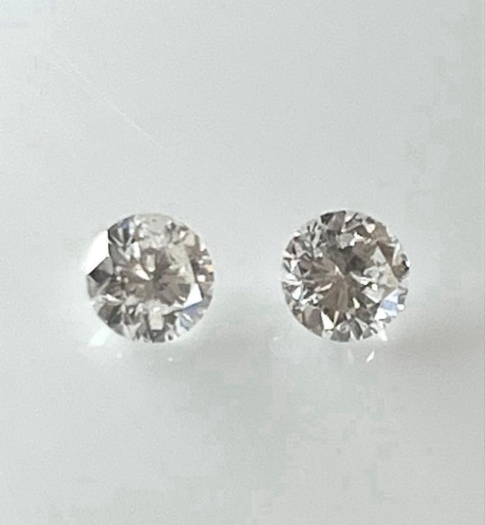 K18天然ダイヤ4本爪ピアス 計0.６ct 鑑別カード付き