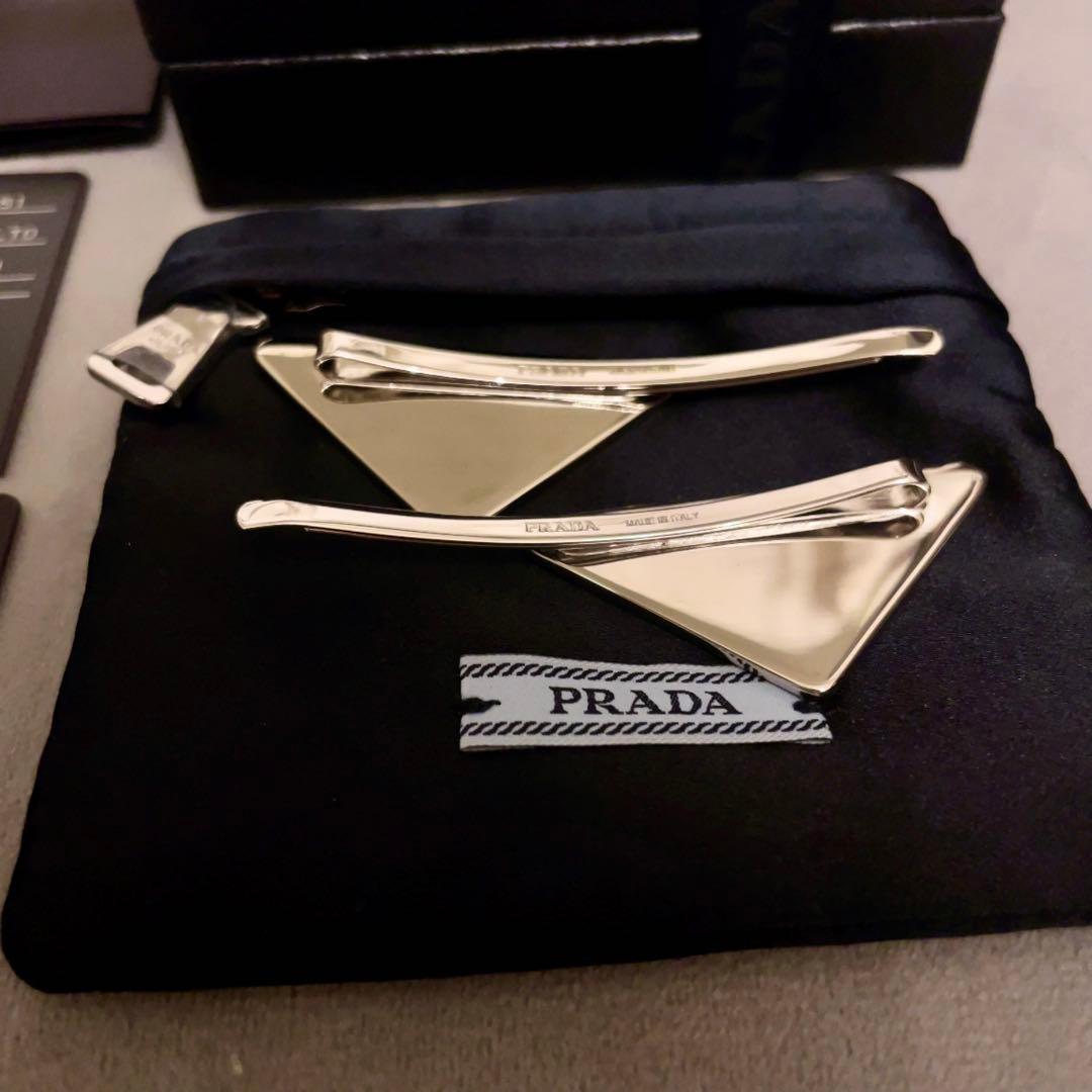 最終値下げ‼️プラダ PRADA シルバートライアングル メタルヘアピン★BOX付