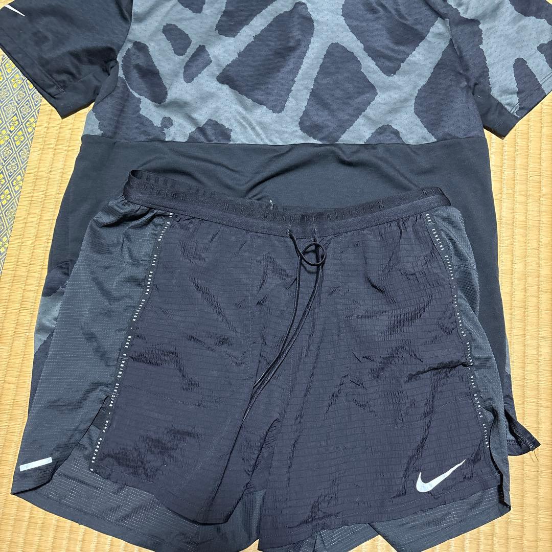 Nike Running Division DRI-FIT Tシャツ