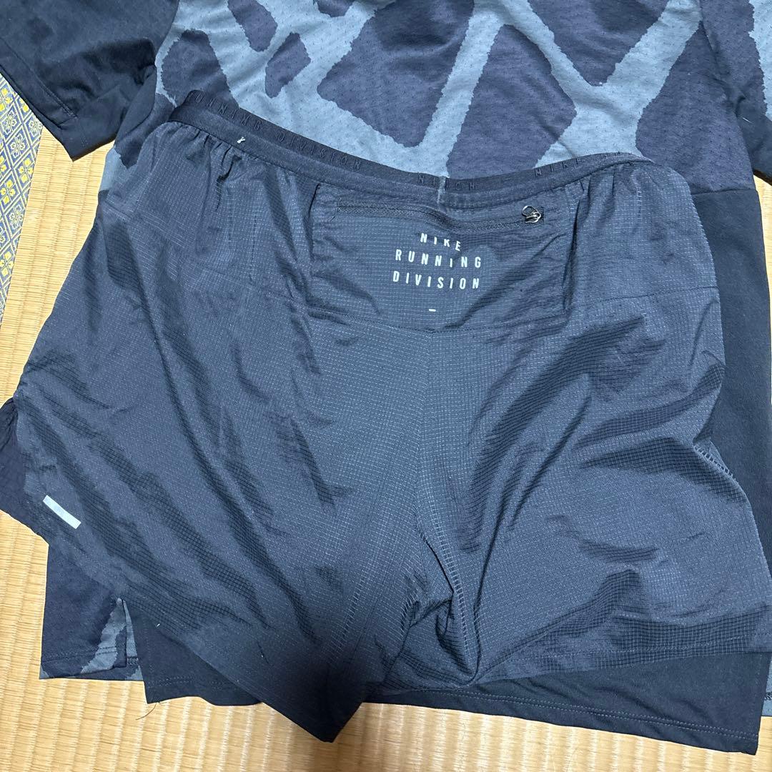 Nike Running Division DRI-FIT Tシャツ