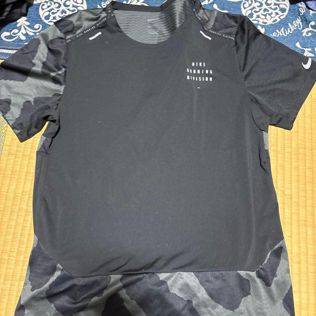 Nike Running Division DRI-FIT Tシャツ