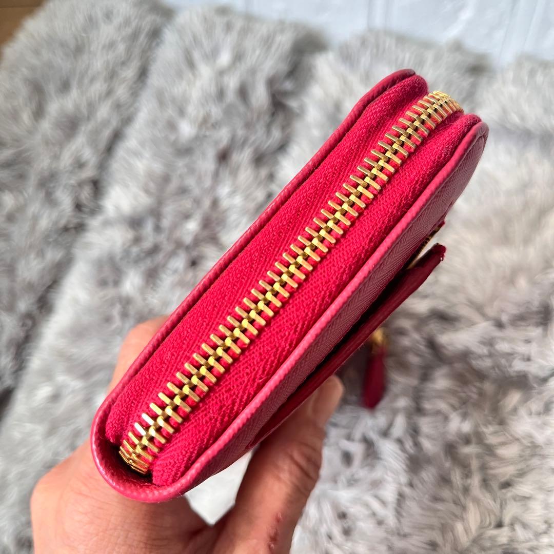 美品✨プラダ　L字ファスナー　サフィアーノ　長財布　フィオッコ　リボン　ピンク