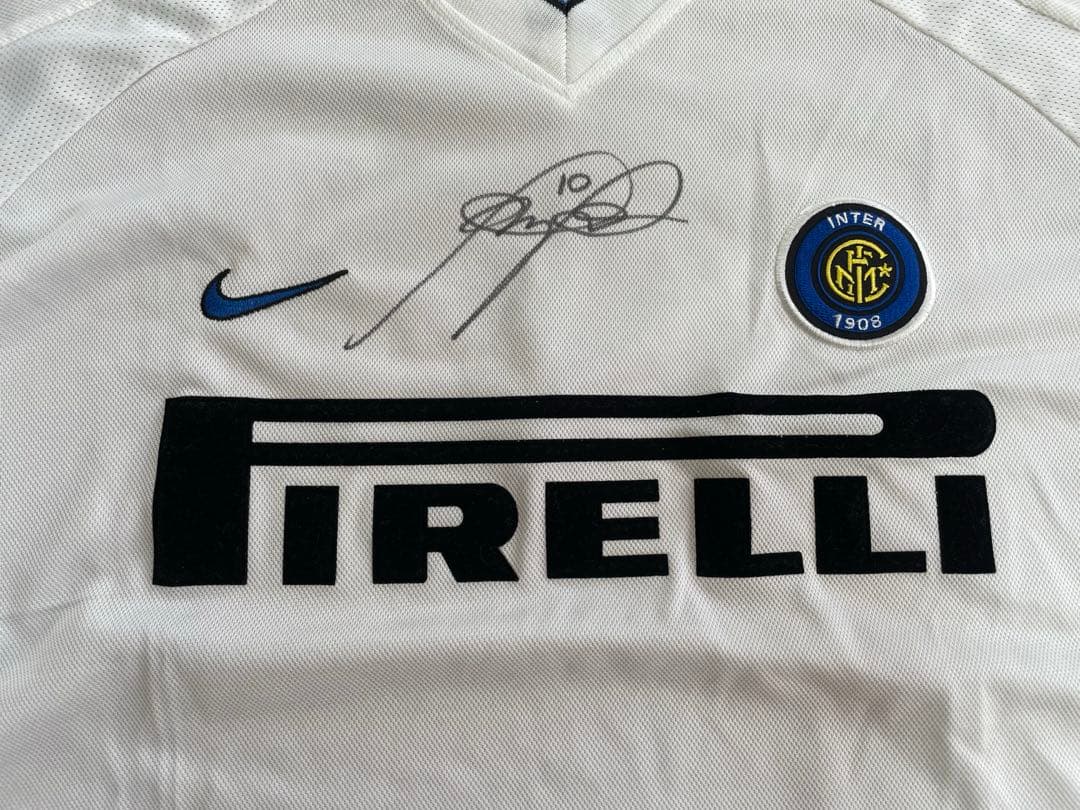 セリエAインテル　アウェイユニフォーム　ロベルト•バッチョ　サイン