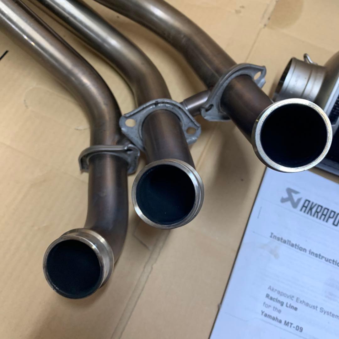 AKRAPOVIC レーシング　ライン　マフラー