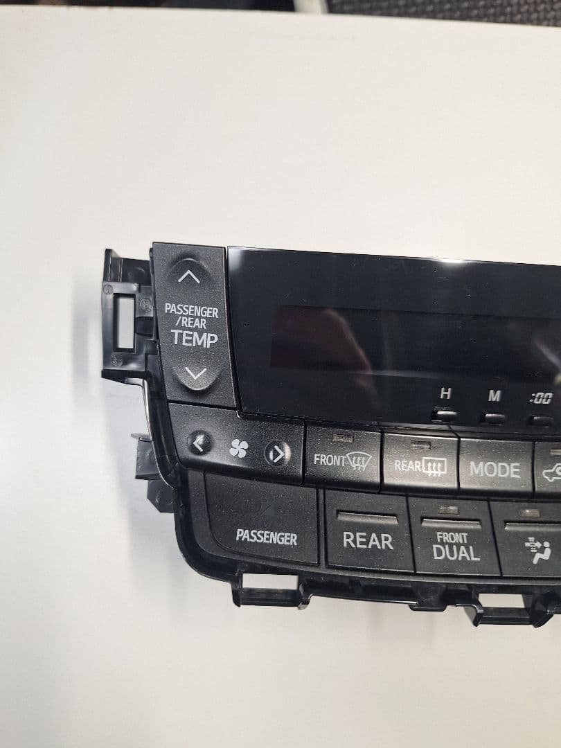 ゴリラ　エアコンパネル　アルファード　ヴェルファイア