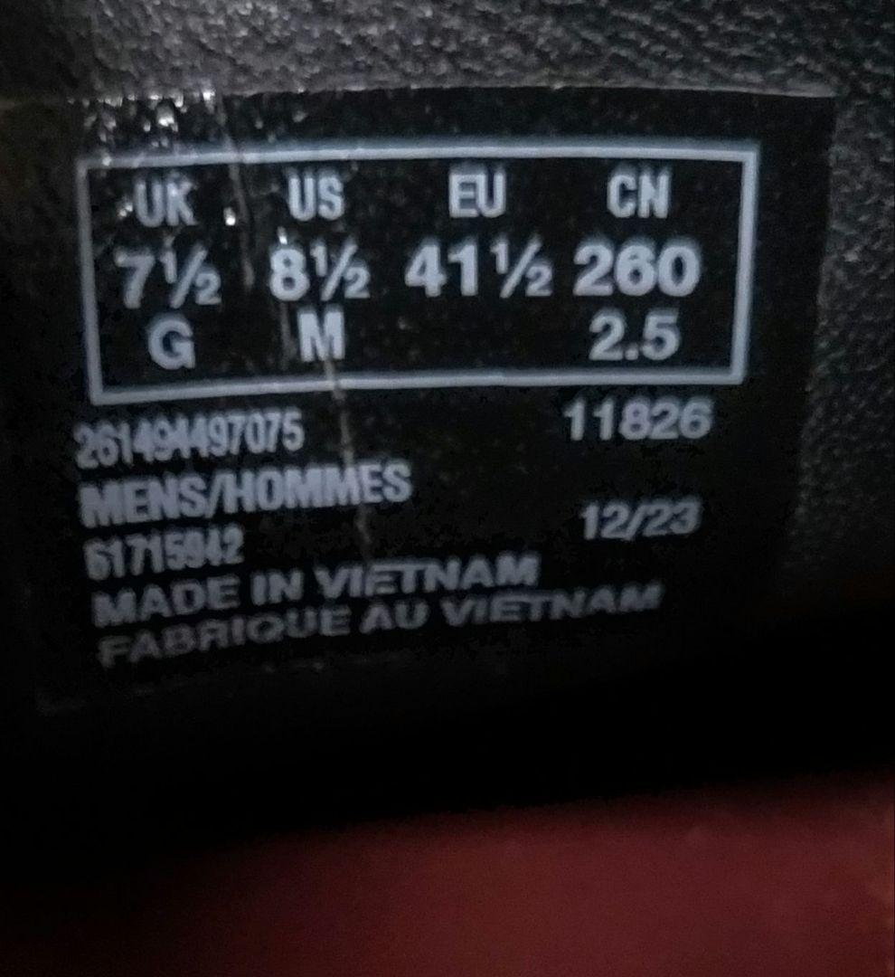 クラークス ワラビー ゴアテックス ヴィブラムソール 黒