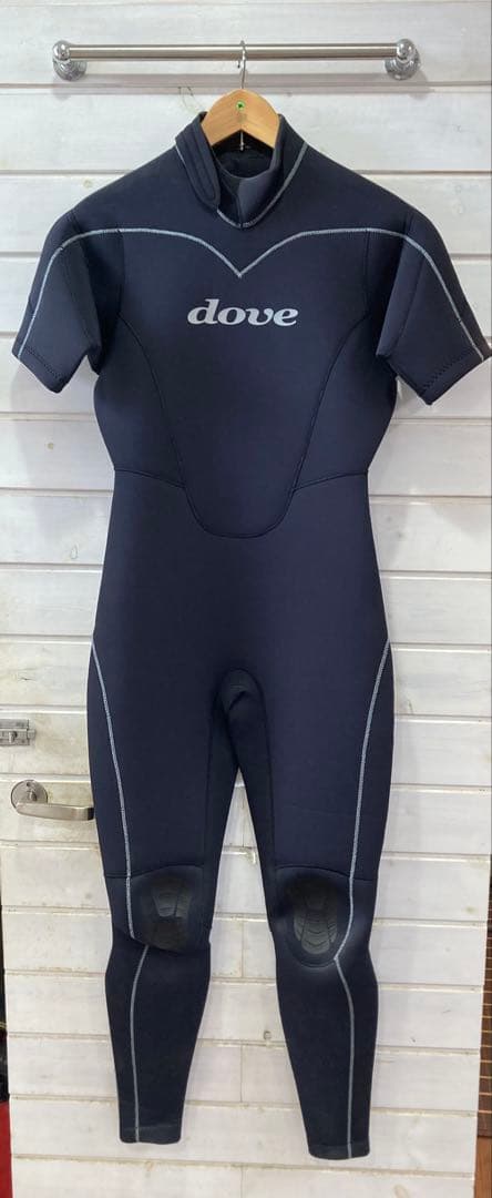 dove シーガルウェットスーツ 黒