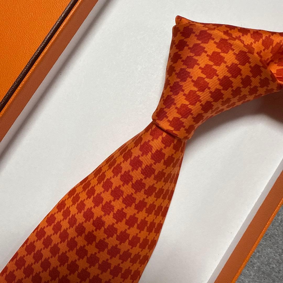未使用タグ付　エルメス　ネクタイ　オレンジ　シルク　派手　結婚式
