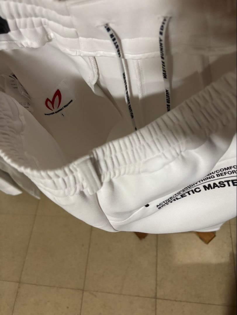 セットアップ　新品未使用マスターバニー