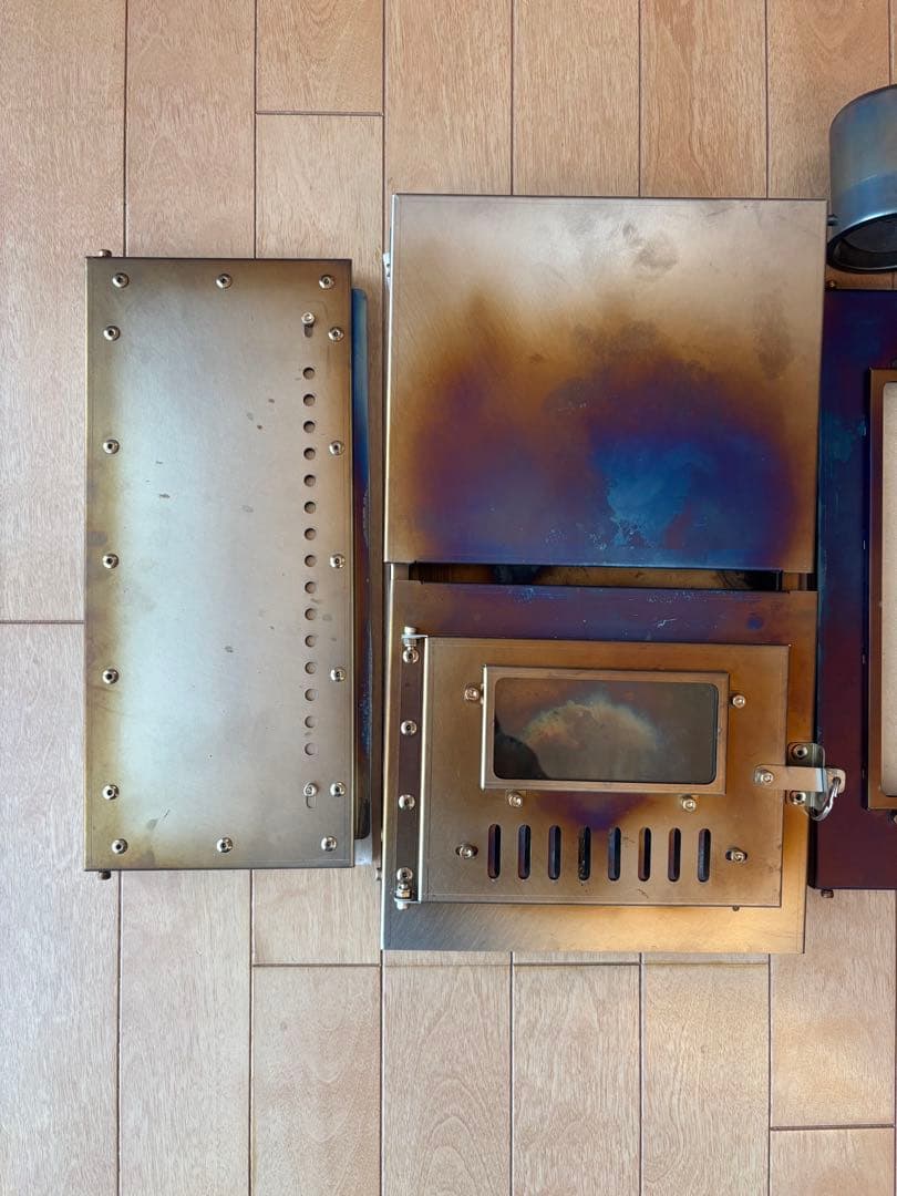 チタン薪ストーブ soomloom/POMOLY TOMOUNT