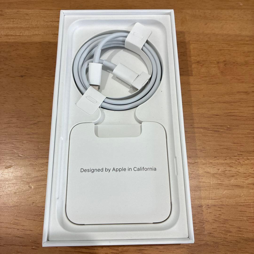 iPhone SE3/スターライト/64GB/美品