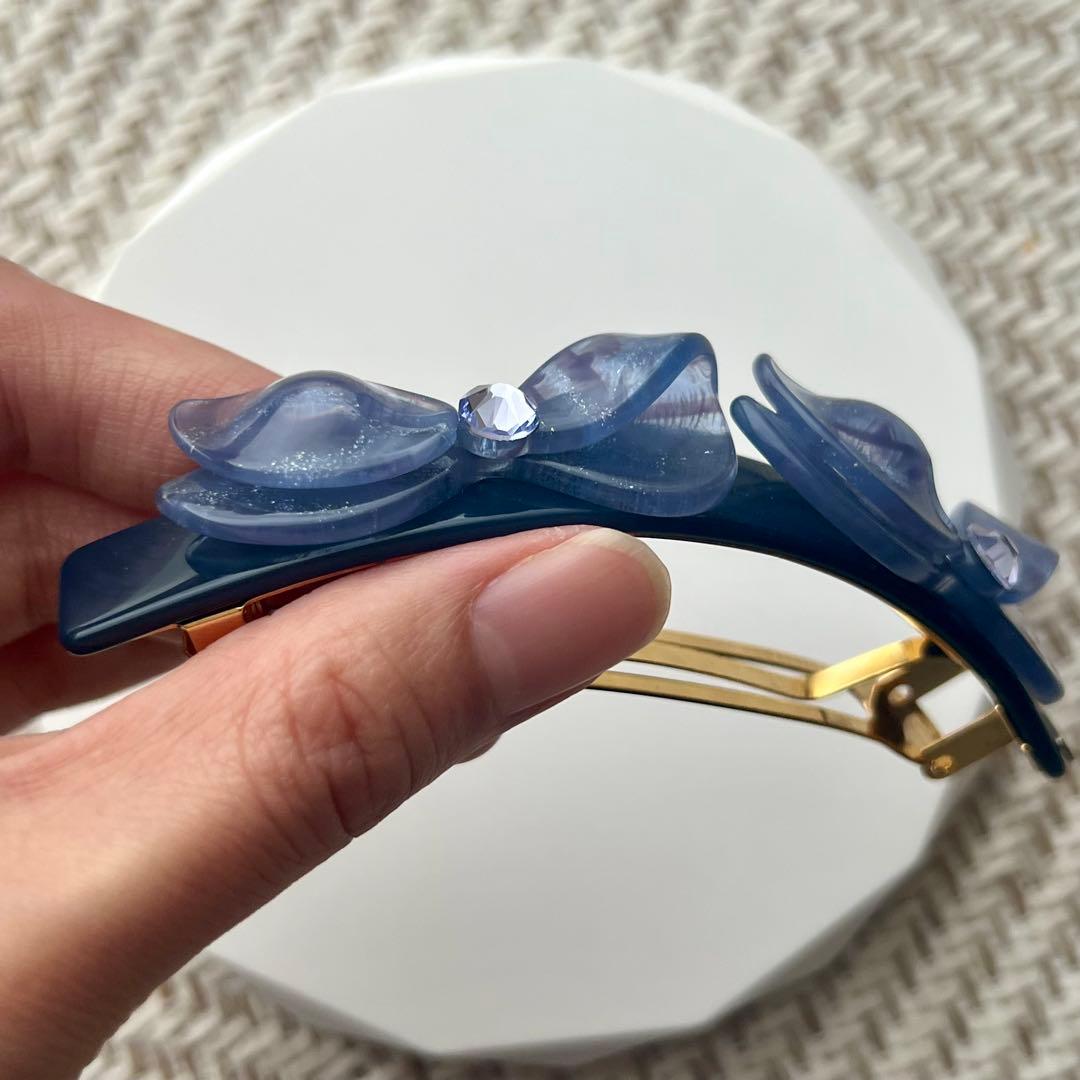【新品未使用】alexandre de paris リボン　バレッタ　ネイビー