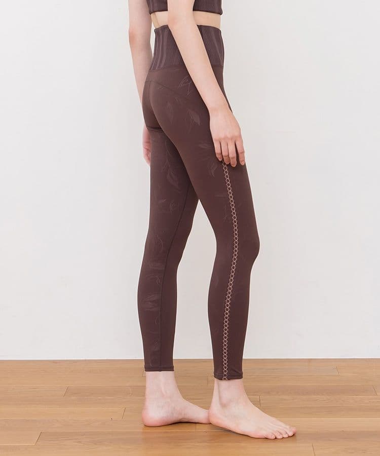 SUKALA　 エンボスリーフ　レギンス　ブラウン　M　新品未使用　タグ付き