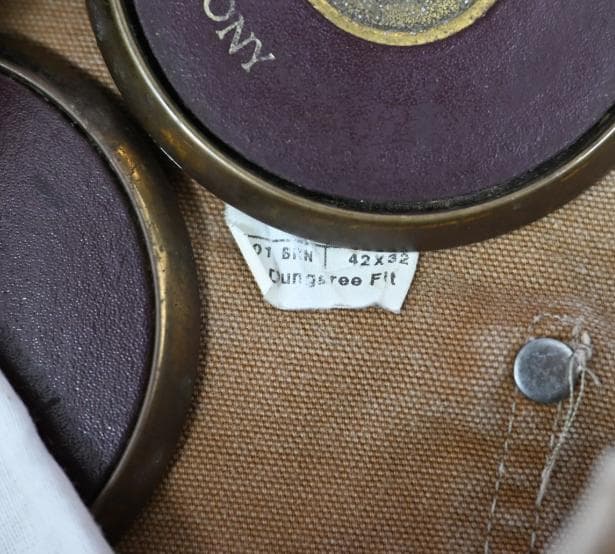 【USA製】カーハート B01 ダブルニー ペインターパンツ 茶 W82 雰囲気