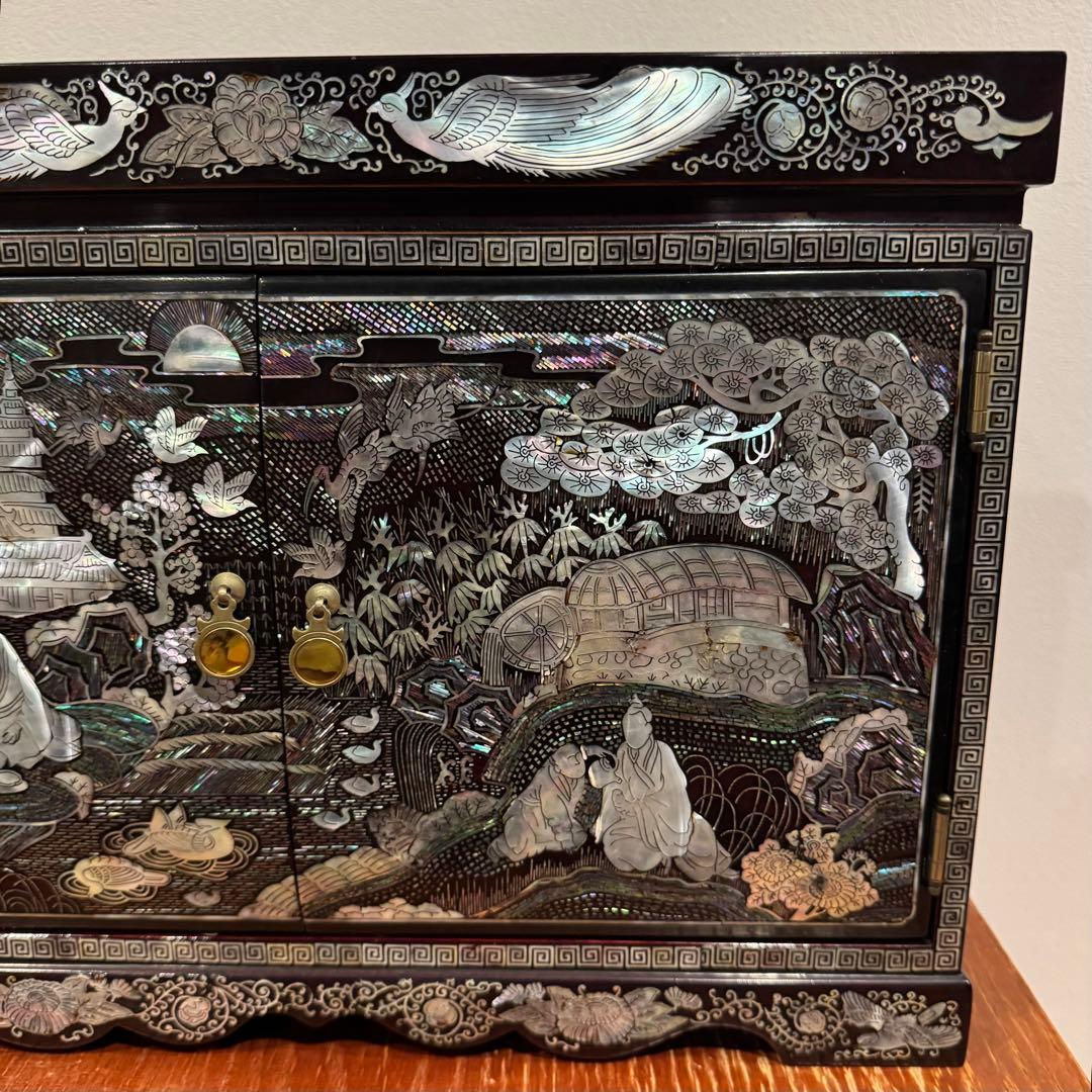 【珍品】豪華 螺鈿細工 観音開き 小物収納 小引出し 漆 鏡面仕上げ 李朝家具