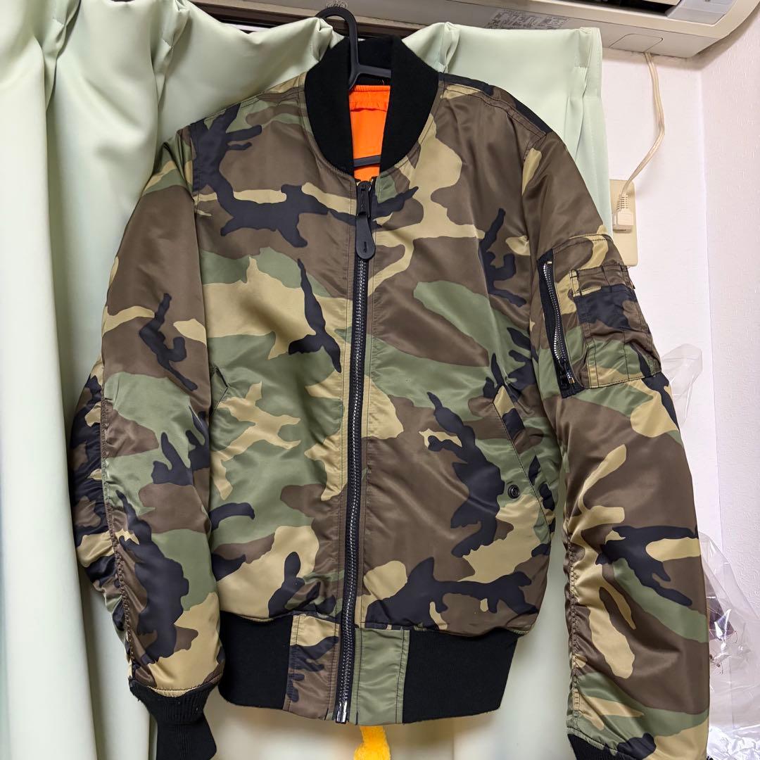 alpha 迷彩 MA-1ジャケット