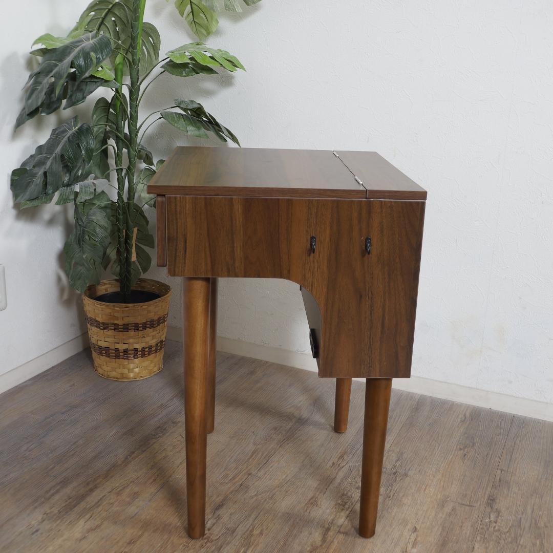 【新品・未使用】　北欧調　　ドレッサー＆チェアー　デスク　2WAY