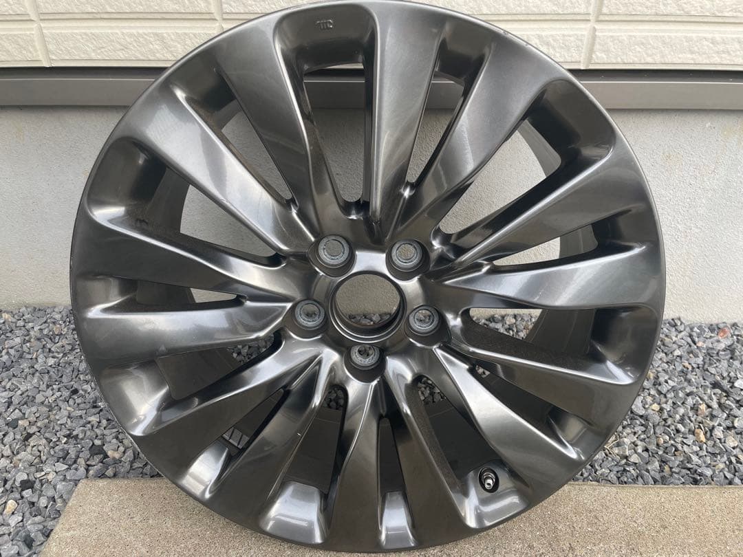 限定セール　レジェンド　19インチ ダークグレー ホイール　一本