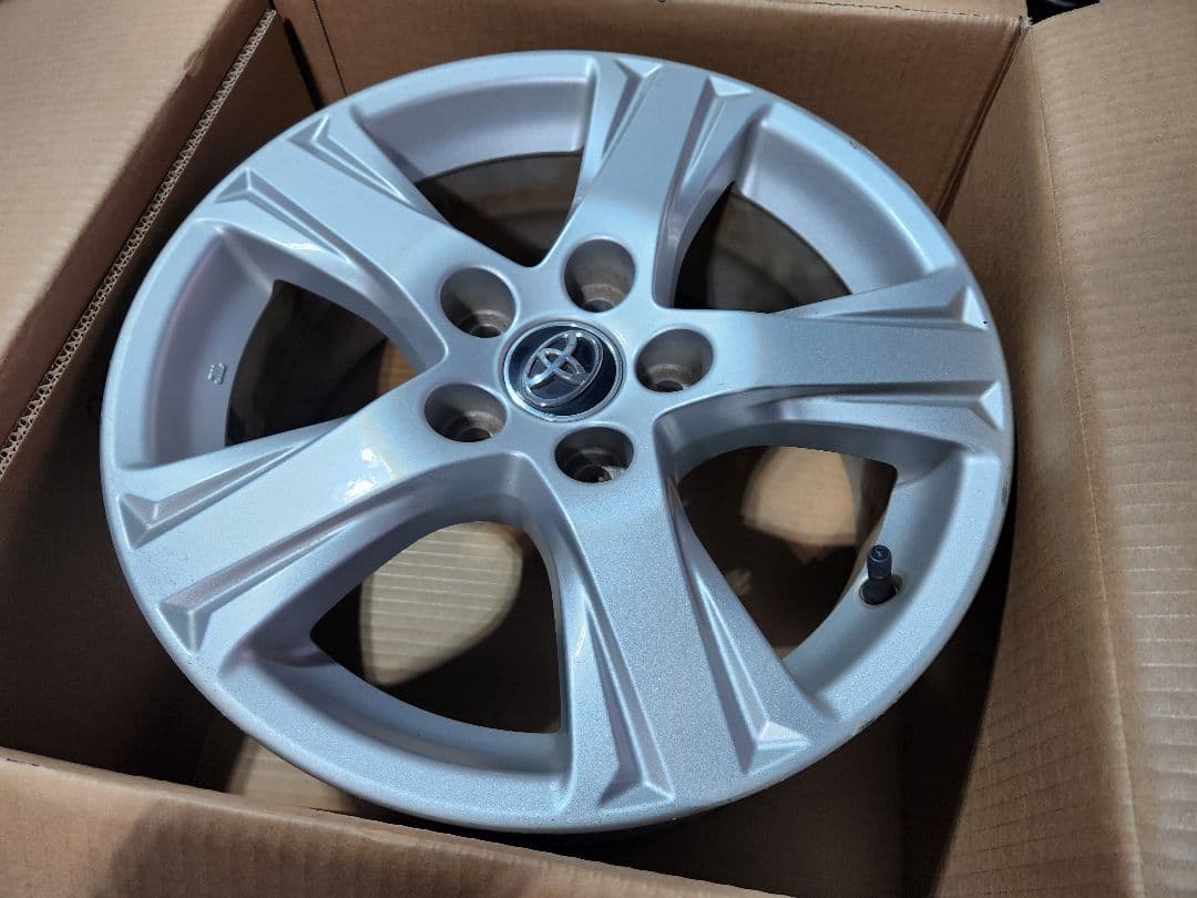 トヨタ アルファード純正16インチ アルミホイール スタッドレス用