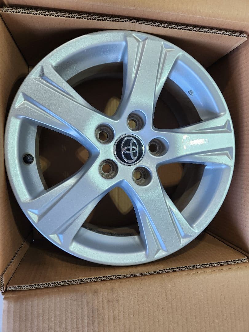 トヨタ アルファード純正16インチ アルミホイール スタッドレス用