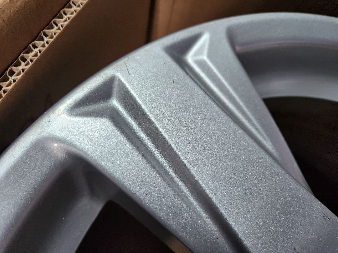 トヨタ アルファード純正16インチ アルミホイール スタッドレス用