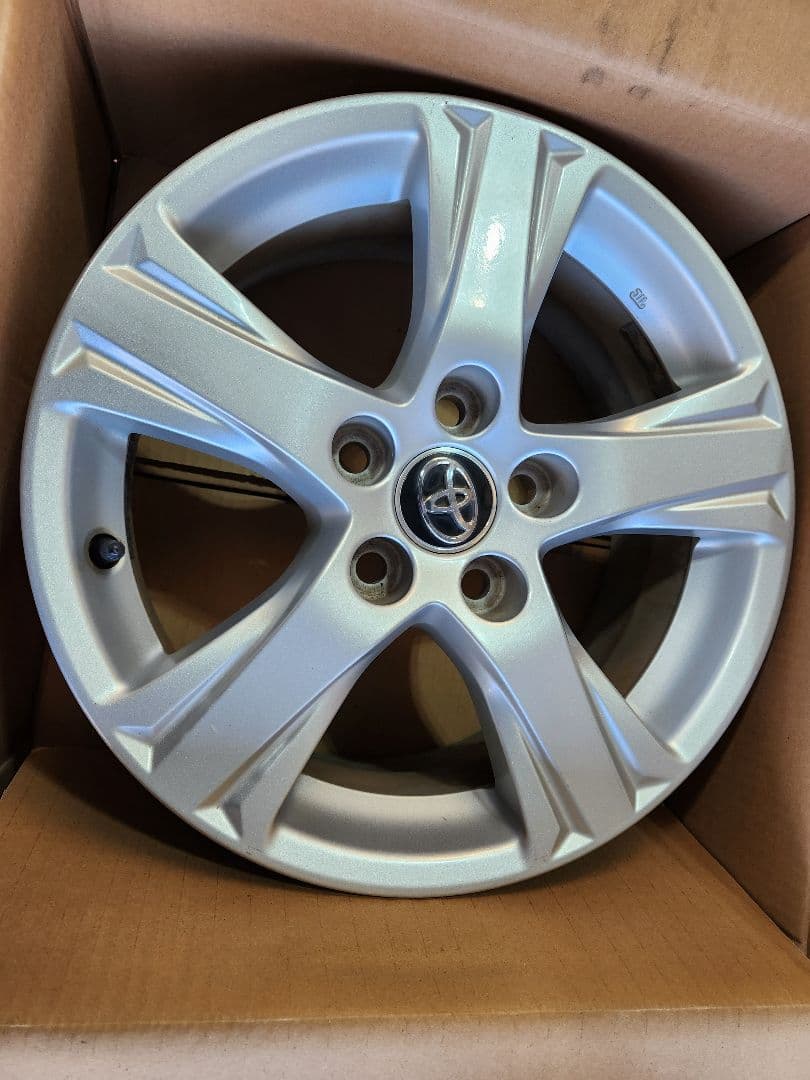 トヨタ アルファード純正16インチ アルミホイール スタッドレス用