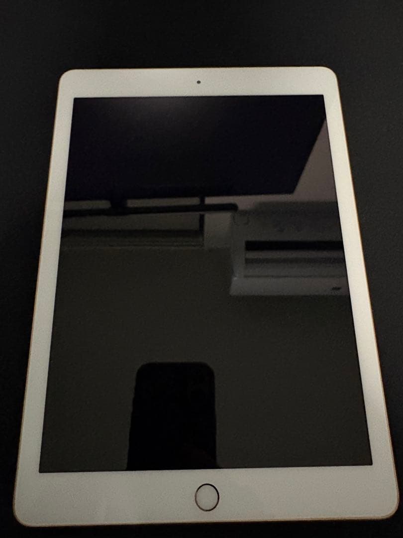 【極美品】iPad 第6世代 128GB Wi-Fiモデル