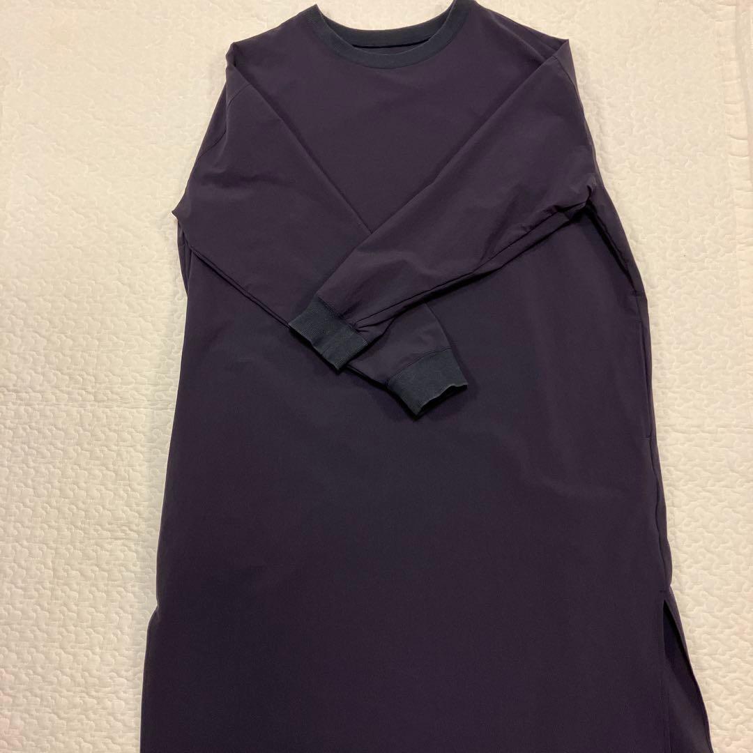 アワーホームOUR ハリ感素材のチュニック丈プルオーバー　ダークネイビー