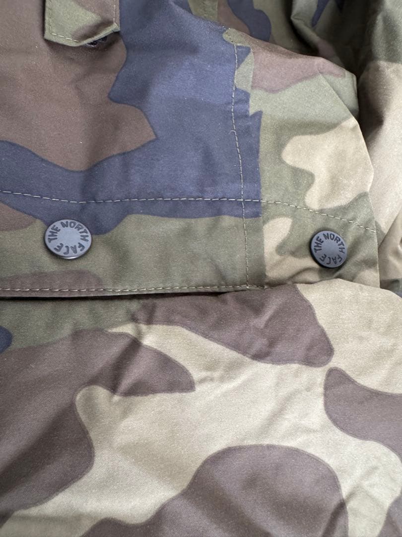 The North Face 子ども用迷彩スキーウェアセット140