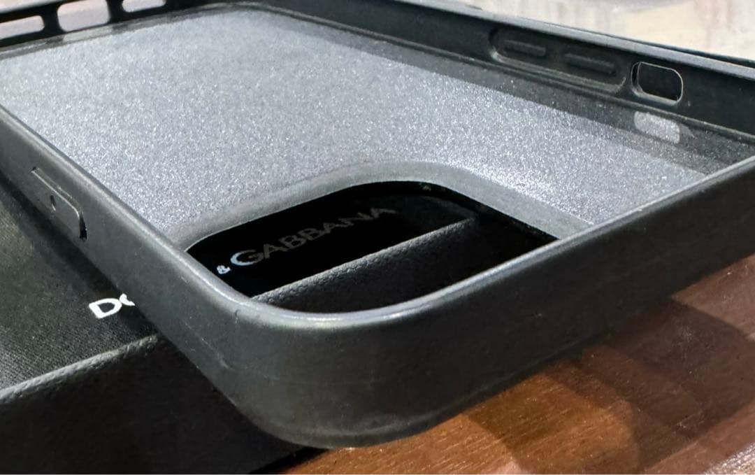 DOLCE＆GABBANA (ドルガバ)iPhone13ProMax ケース