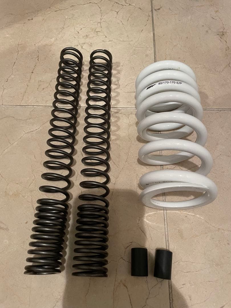 KTM duke125.390 ローダウンキット