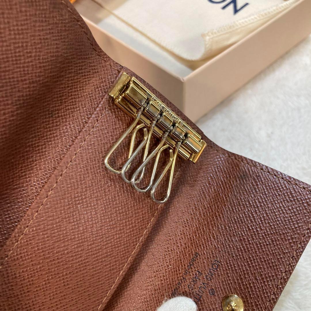 ！極美品！　ルイヴィトン　モノグラム　キーケース　４連式